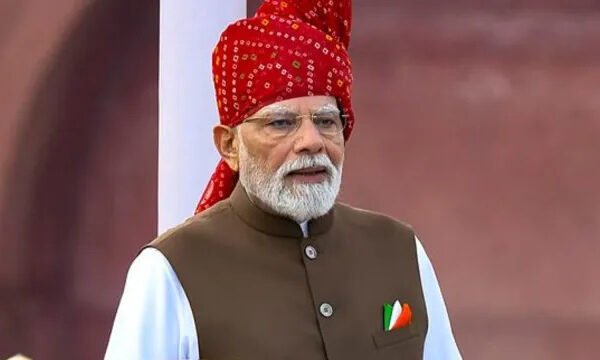 देशभर में धूमधाम से मनाया गया 80वां स्वतंत्रता दिवस, लाल किले से PM मोदी ने दिया बड़ा संदेश